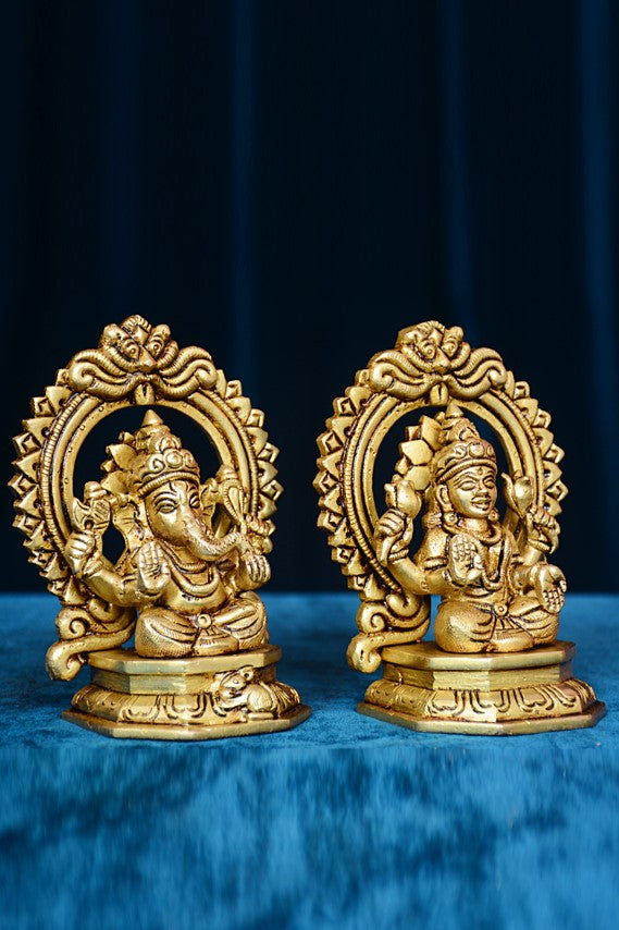 FRAME LAXMI GANESH