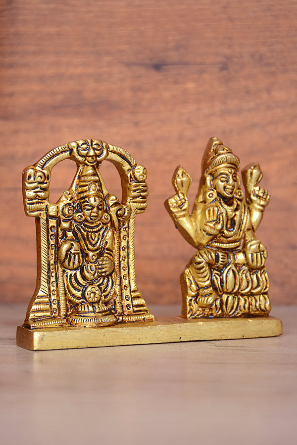 FRAME BALAJI WITH LAXMI ON SAME BASE