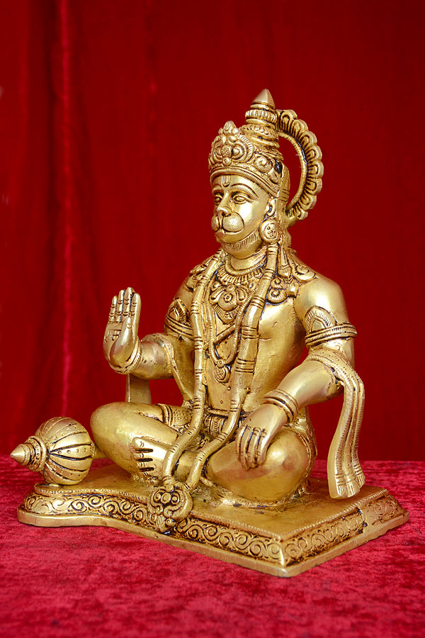 SITTING HANUMAN