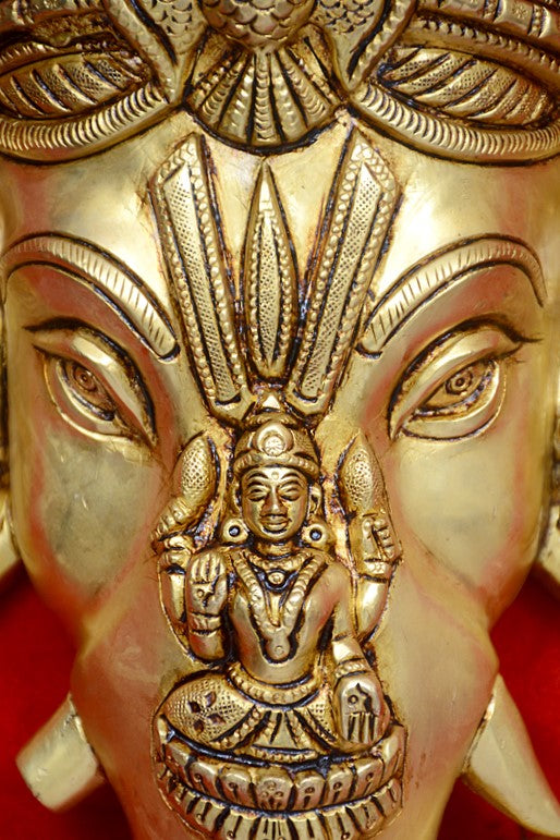 GANESH HEAD WITH DEVI SHANKH CHAKRA