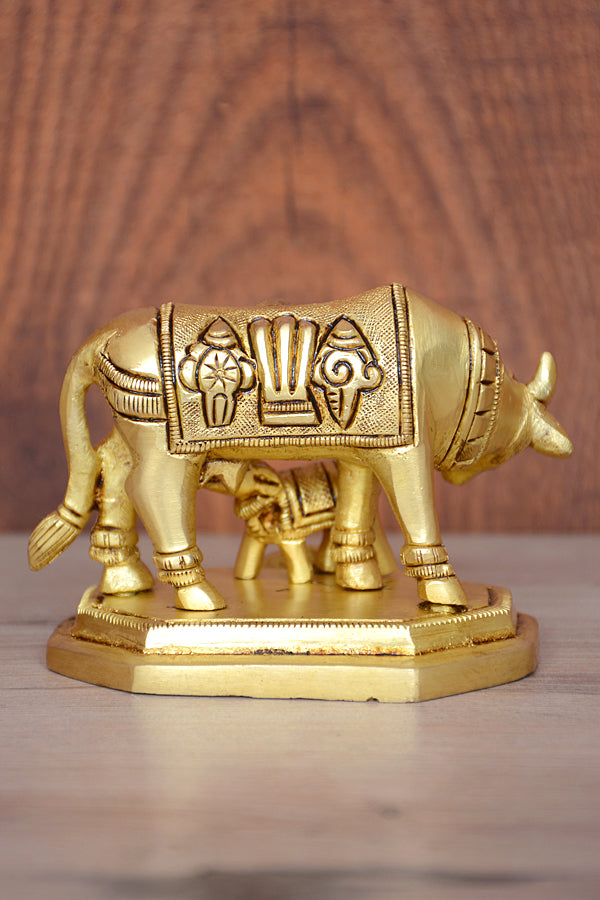 COW WITH BALAJI & SHANKH CHAKRA