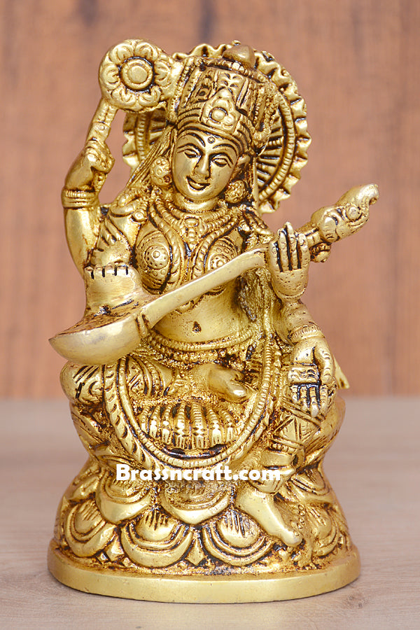 Sitting Veena Sarasvati Maa