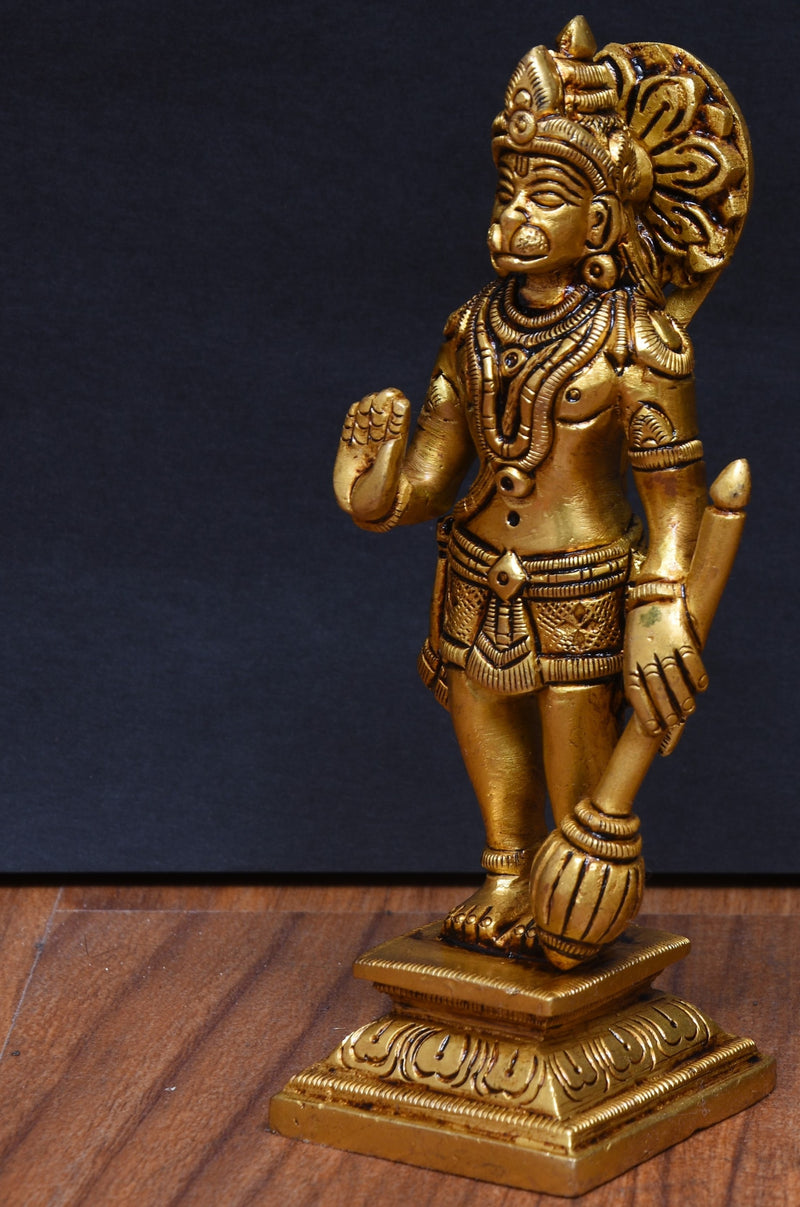 STANDING HANUMAN