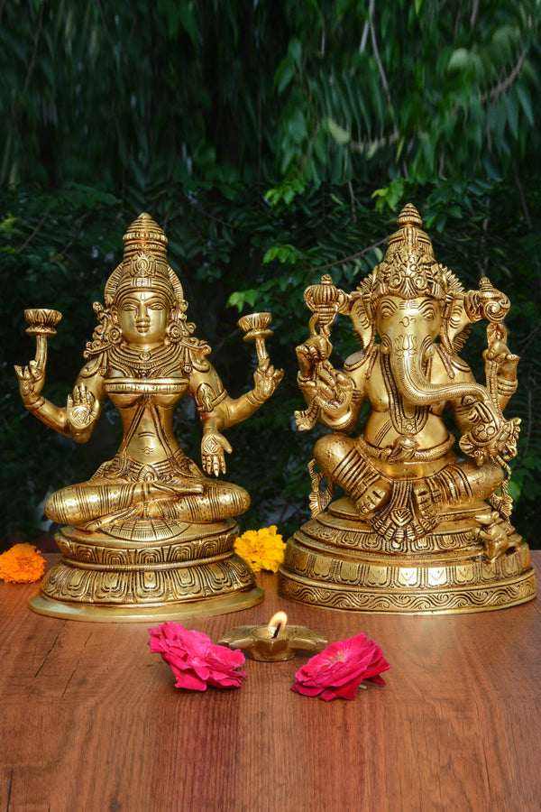 ROUND BASE LAXMI GANESH