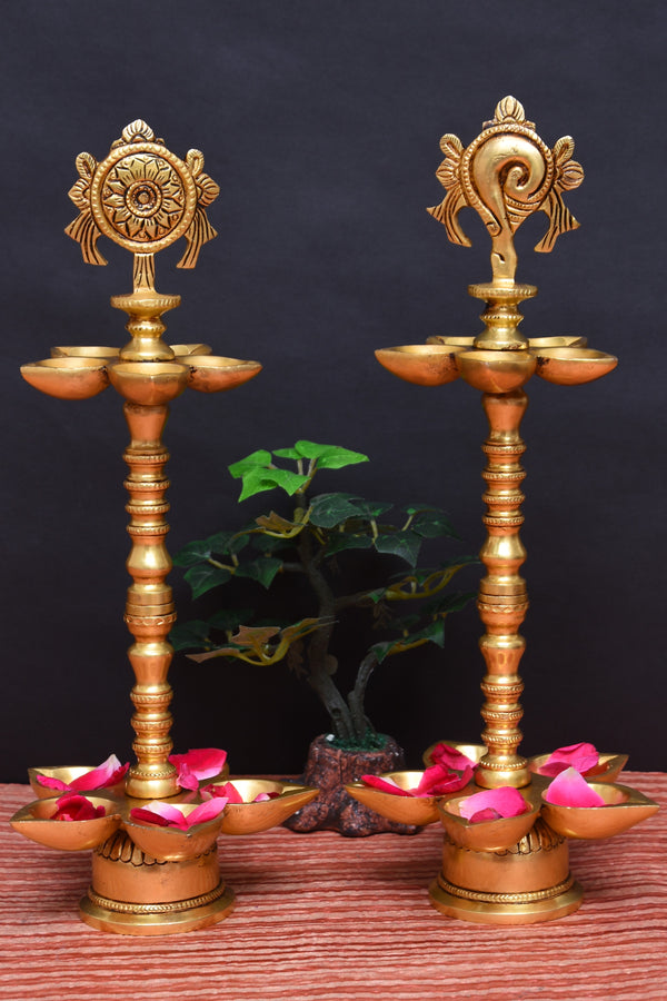 STANDING SHANKH CHAKRA LAMP