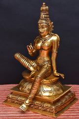 SITTING PARVATI