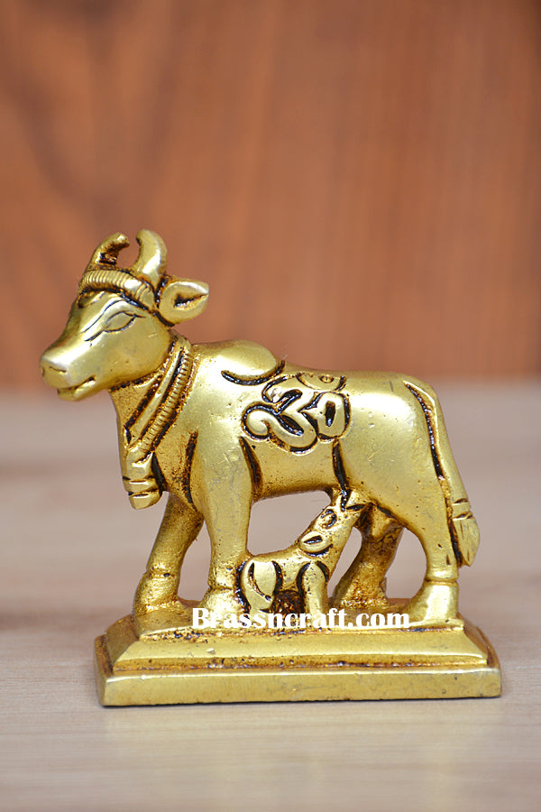 Om Small Cow Calf