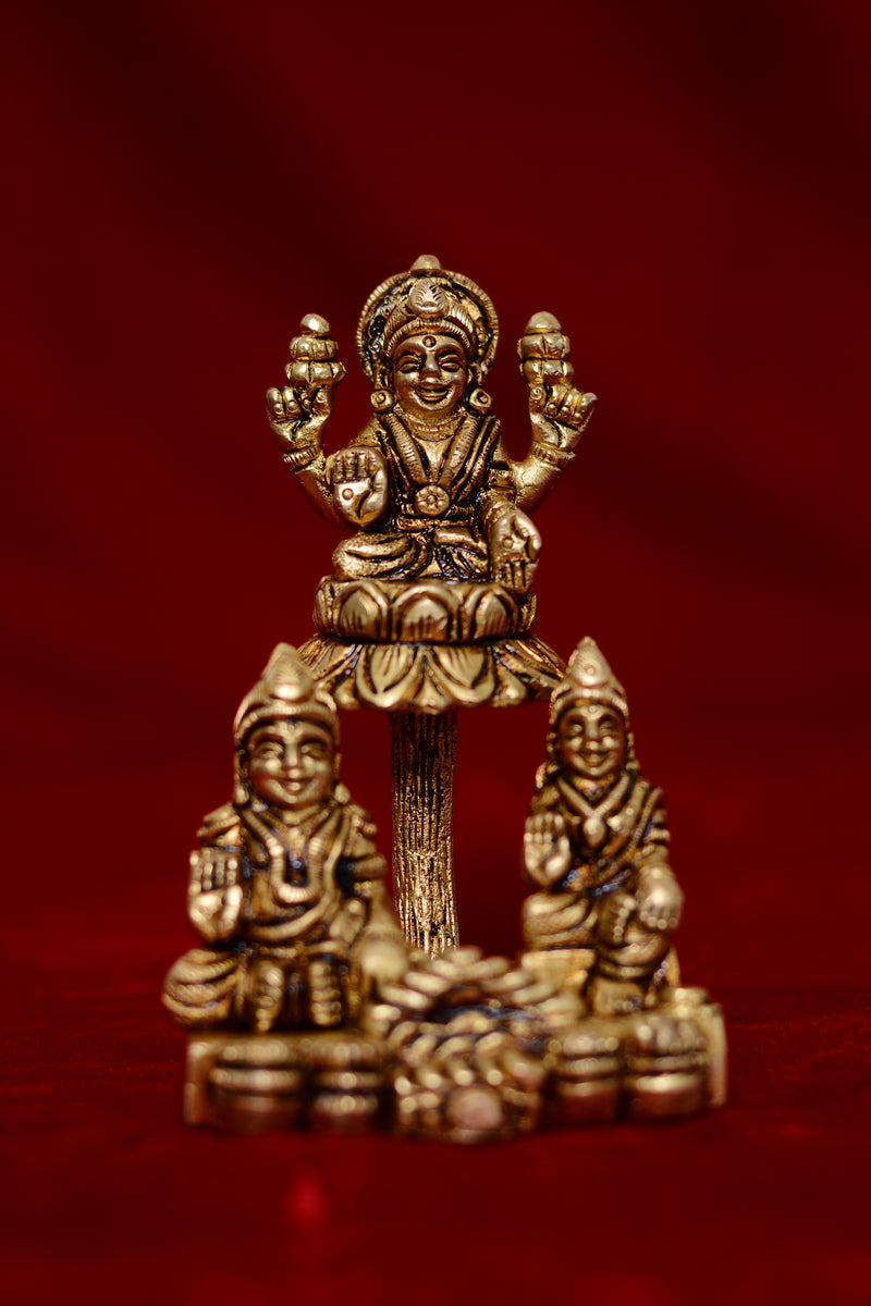 2 Laxmi Kuber