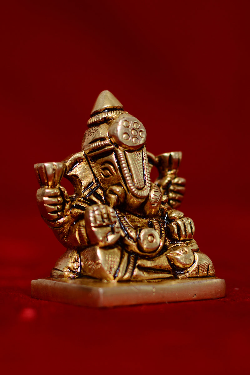 DAGDU GANESH SMALL