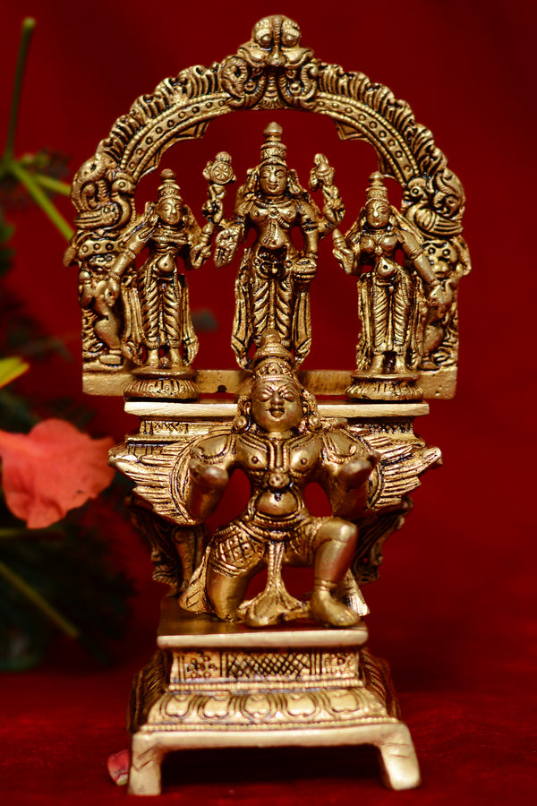 SITTING FRAME CHOKI GARUN WITH BALAJI SET