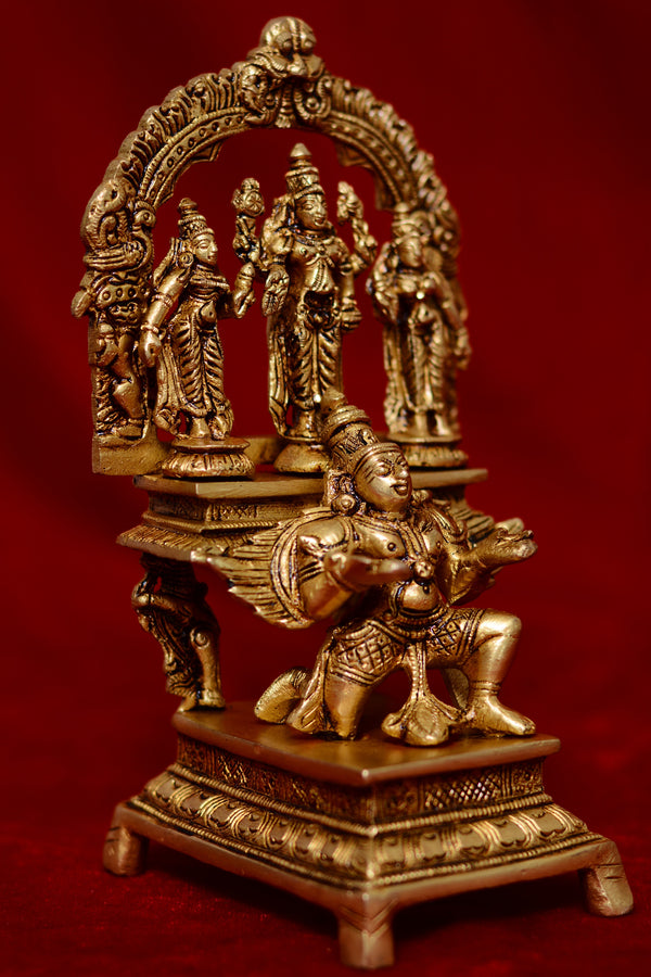 SITTING FRAME CHOKI GARUN WITH BALAJI SET