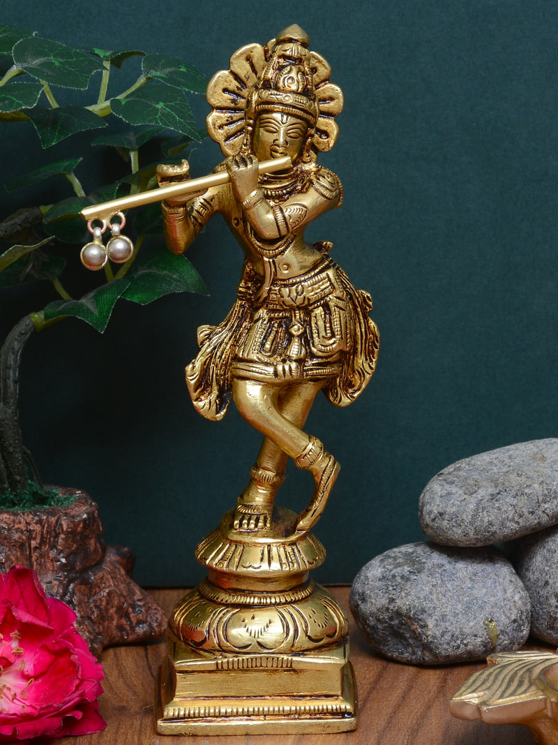 STANDING KRISHNA