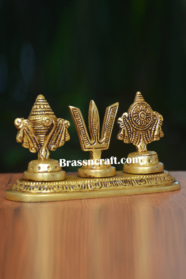 Shank Chakra Namam