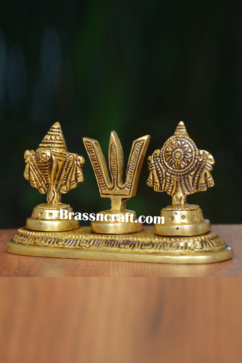 Shank Chakra Namam
