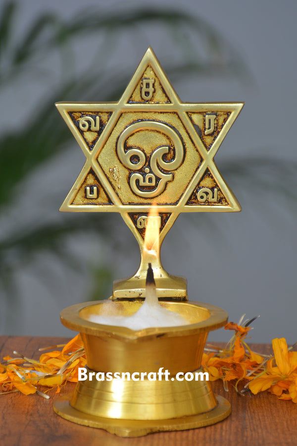 Tamil Om Lamp