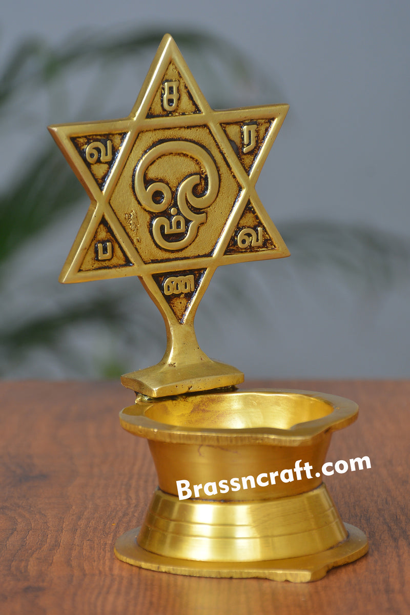 Tamil Om Lamp