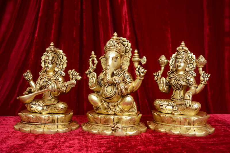 KAMAL LAXMI GANESH SARASWATI