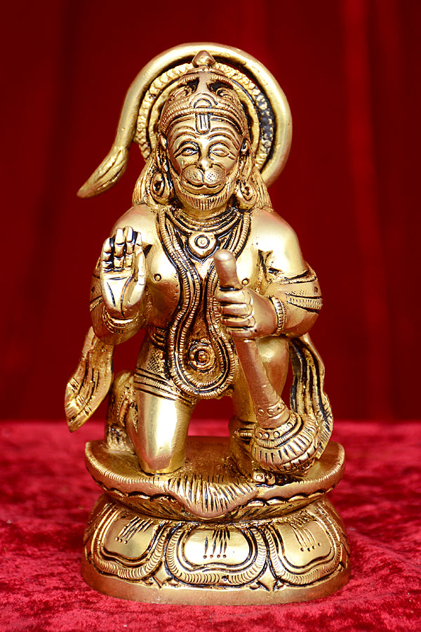 SITTING HANUMAN