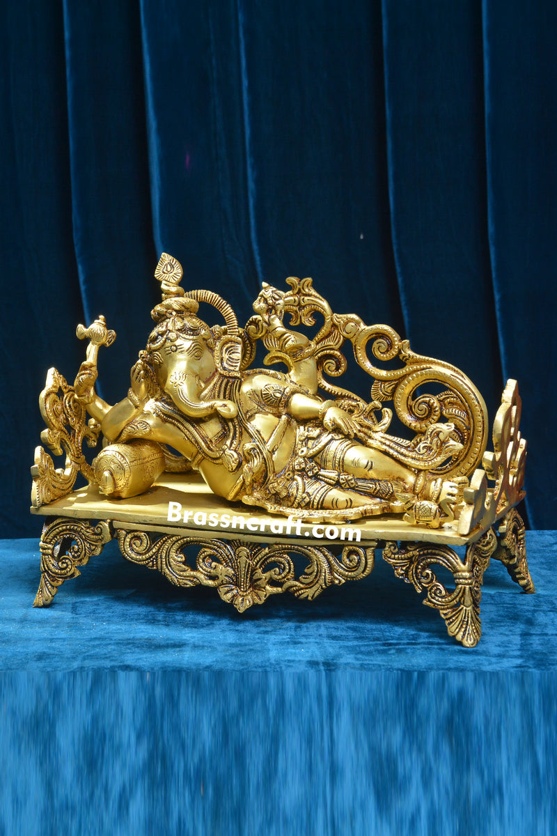 Sleeping Sofa Ganesh